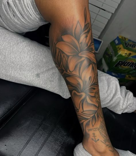 Leg Tattoos Black Women, Tattoo Designs Meaningful, Tattoo Ideas Leg, Tattoos Spiritual, Tattoos Feminine, Popular Tattoo Designs, Tattoos Nature, Artistic Tattoos, Masculine Tattoos