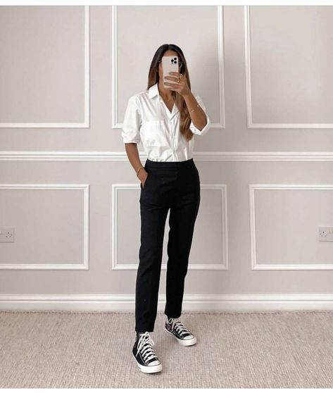 Office Outfit With Converse, Work Outfit With Converse, White Converse Business Casual, Business Casual Outfits With Converse, Work Outfit Converse, Converse Business Casual Outfits, Slacks With Sneakers Women, Converse Office Outfit, Converse Work Outfit