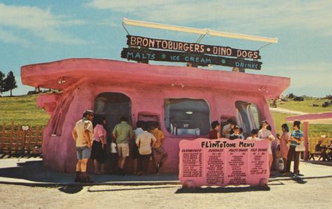 https://flic.kr/p/txwwsd | Flintstone's Bedrock City - Custer, South Dakota | Be sure to stop at the Flintstone Drive-Inn after your tour of the village. Have a cooling drink and order from the prehistoric menu.  Publisher: B.Y. Hanscom, Rapid City, S.D. Copyright 1969 D.P.I. A Dexter Press Card Number: DT-58276-C Vintage Pool Parties, Custer South Dakota, Vintage Road Trip, Great American Road Trip, Messy Nessy Chic, Vernacular Architecture, American Road Trip, Tourist Trap, Roadside Attractions