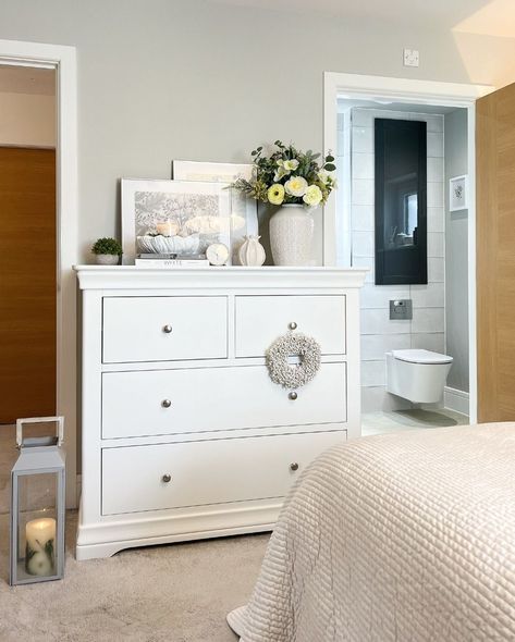 White Chest Of Drawers Styling, White Chest Of Drawers Decor, Chest Of Drawers Styling, Chest Of Drawers Decor, Beachy Room Decor, Girls Furniture, Chest Drawers, Large Chest Of Drawers, Wardrobe Bed