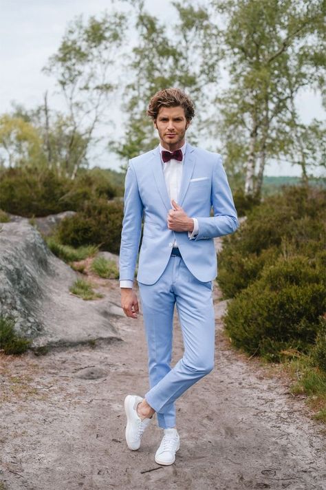 Mens Suits Sky Blue, Blue Suits For Men, Social Outfits, Sky Blue Blazer, Sky Blue Suit, Men Suits Wedding, Checkered Suit, Suits And Sneakers, Suits Tuxedo