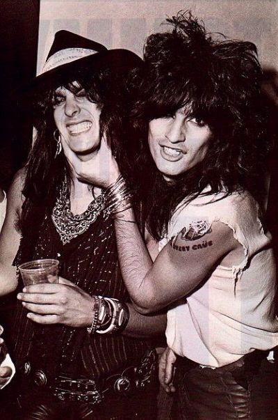 #nikkisixx i do not take credit #nikkisixxyoung #80s #90s #motleycrue #tommylee #nikkisixx #mickmars #vinceneil Tommy Lee Motley Crue, Motley Crue Nikki Sixx, Vince Neil, Motley Crüe, 80s Bands, Nikki Sixx, Glam Metal, Tommy Lee, I'm With The Band