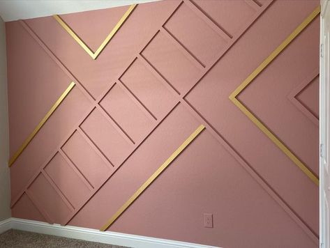 Pink Feature Wall, Pink Bedroom Accessories, Decorated Bedroom, Gold Accent Wall, Blush Pink Bedroom, Pink Accent Walls, Nursery Accent Wall, Wood Wall Design, Feature Wall Bedroom