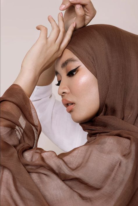 Modal Hijab, Hijab Store, Smart Textiles, Olive Tone, Cinnamon Brown, Hijab Fashion Inspiration, Body Skin, Fast Fashion, Winter Wardrobe