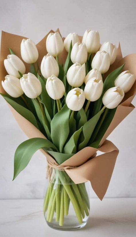 White Tulip Bouquet, Dental Wallpaper, Good Looking Cars, Tulip Bouquet, White Tulips, Beautiful Bouquet Of Flowers, Beautiful Rose Flowers, Beautiful Bouquet, Flowers Photography