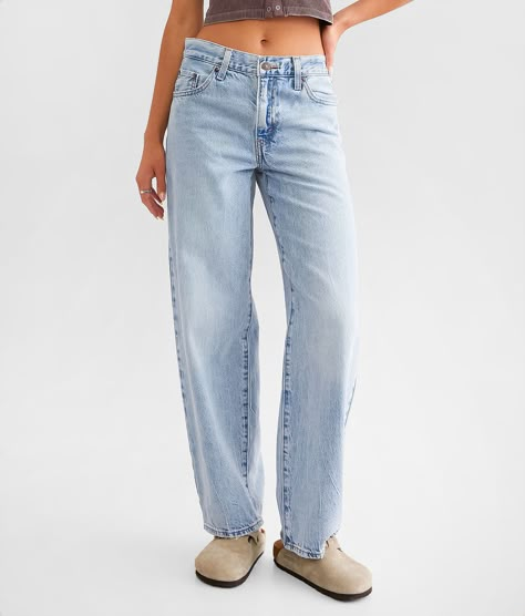 Levi's® Premium Baggy Dad Jean - Jeans in Fan Flare | Buckle Levis Ripped Jeans, Cotton On Jeans, Cute Fall Jeans, Women’s Jeans, Levis Baggy Dad Jeans, Best Baggy Jeans, Mid Rise Jeans Outfit, Back To School Jeans, Levis Dad Jeans