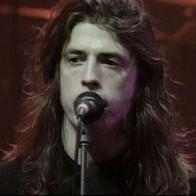 Young Dave Grohl, Dave Grohl Nirvana, My Husband In Heaven, Husband In Heaven, David Grohl, Pat Smear, Foo Fighters Dave Grohl, Foo Fighters Dave, Dave Grohl Foo Fighters