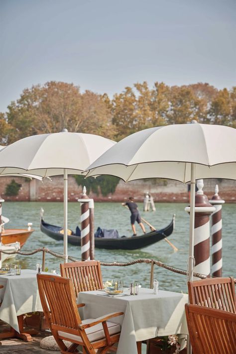 The 11 most beautiful restaurants in Venice | CN Traveller Venice Italy Restaurants, Venice Attractions, Most Beautiful Restaurants, Venice Restaurants, Beautiful Restaurants, Italy Restaurant, Florence Italy Travel, Venice Hotels, Belmond Hotels