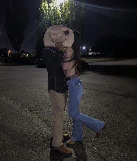 Cute Country Couples, Swag Couples, Couple Goals Teenagers Pictures, Country Couples, Teenage Love, Dream Boyfriend, Looks Country, Cute Couple Outfits, Couple Goals Teenagers