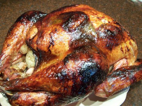 This is a typical sage roasted turkey with a little bit of an extra punch. This attractive turkey also lends itself to a fantastic gravy. Apple Cider Brined Turkey, Herb Gravy, Brined Turkey, The Best Turkey, Roast Turkey Recipes, Turkey Brine, Traditional Thanksgiving, Savory Herb, Roast Turkey