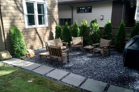 Slate Chippings Garden Ideas, Chippings Garden Ideas, Slate Chips Landscaping, Barndo Landscaping, Slate Chippings Garden, Patio Walkway, Design Garden, Garden Paths, Walkway