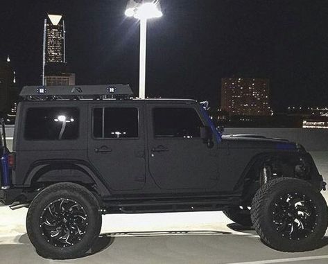 Black Jeep Wrangler, Mobil Off Road, Auto Jeep, Jeep Photos, Black Jeep, Wrangler Jeep, مرسيدس بنز, Jeep Wrangler Sahara, Dream Cars Jeep