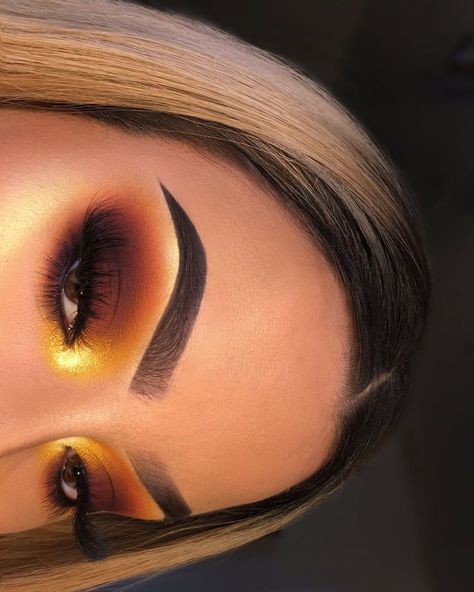 Maquillage Yeux Cut Crease, Make Up Designs, Sunset Makeup, Makeup Morphe, Orange Eyeshadow, Drag Make-up, Beauty Make-up, Eye Makeup Designs, Makijaż Smokey Eye