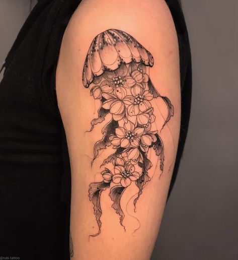 Jellyfish Flower Tattoo, App Filter, Jellyfish Tattoo, Airbrush App, Dope Tattoos, Fine Line Tattoos, Ink Illustrations, Line Tattoos, Dreamcatcher Tattoo