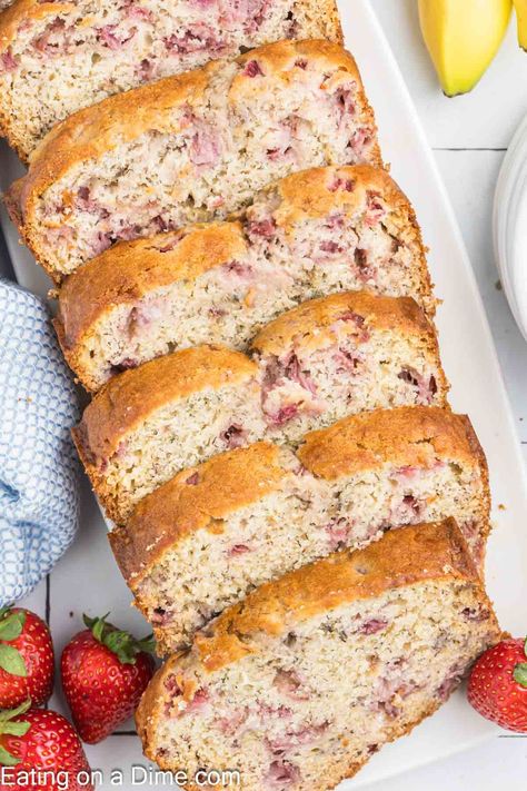 Strawberry Banana Bread - Eating on a Dime Strawberry Banana Bread Recipe, Strawberry Banana Bread, Roasted Strawberry, Classic Banana Bread, Quick Bread Recipes Easy, Eating On A Dime, Peanut Butter Bread, Homemade Bread Recipes Easy, Winter Cooking