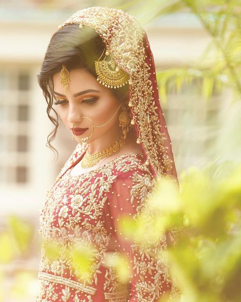 #QueenSaima😍 Saimas Corner, Saima Khan, Asian Wedding Dress Pakistani, Hijabi Brides, Asian Wedding Photography, Muslim Brides, Indian Bridal Photos, Bridal Jewelery, Asian Wedding Dress