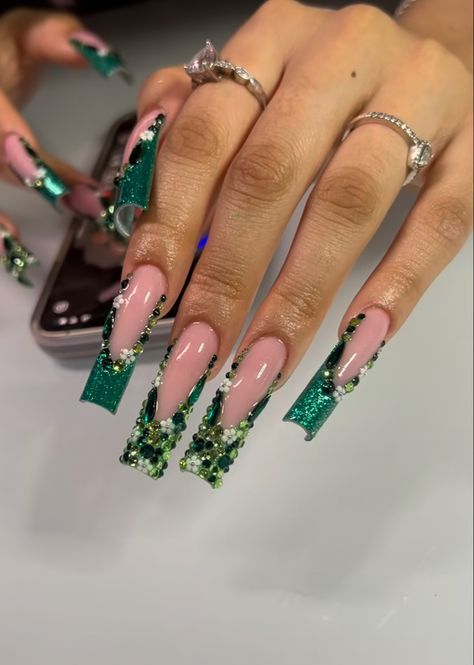 Green And Silver Nails Prom, Green Bling Nails Rhinestones, Earthy Nails Designs Green, Nail Ideas Green And Gold, Emerald Prom Nails, Xl Nail Ideas, Green Rhinestone Nails, Birthday Nails Taurus, Green Nails With Rhinestones