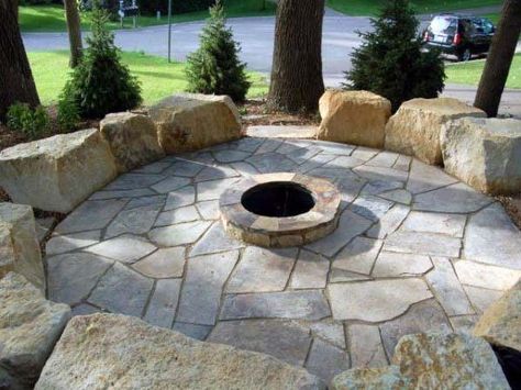 Top 50 Best Fire Pit Landscaping Ideas - Backyard Designs Custom Fire Pit, Outdoor Fire Pit Designs, Fire Pit Landscaping, Cool Fire Pits, Landscape Stone, Round Fire Pit, Flagstone Patio, Fire Pit Area, Fire Pit Designs