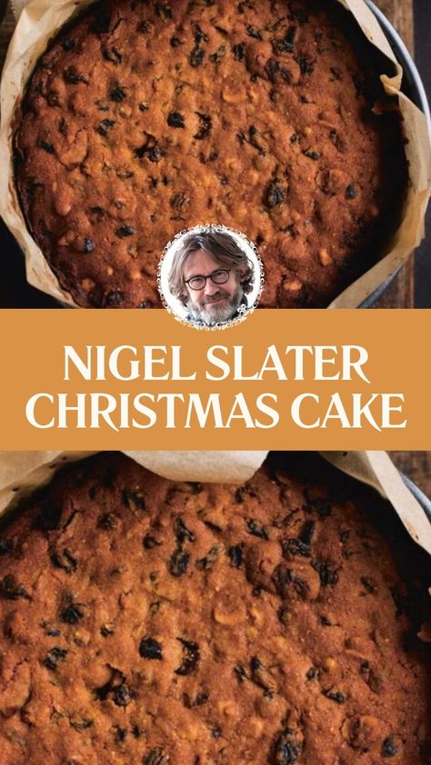 Nigel Slater Christmas Cake Fig Christmas Cake, Nigel Slater Christmas Recipes, British Christmas Cake Recipe, English Christmas Cake, Fruit Cake Filling, Easy Christmas Cake, Nigella Christmas, Easy Christmas Cake Recipe, Christmas Cake Recipe