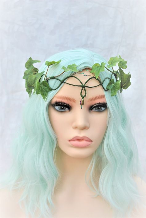 Gaia Costume, Forest Fairy Costume, Fairy Costume Diy, Ivy Flower, Poison Ivy Costumes, Fairy Crown, Diy Crown, Mermaid Diy, Woodland Fairy