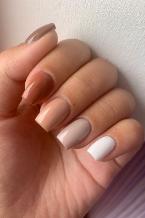 Gel Nail Designs Beige, Autumn Nails Plain Colour, Simple Thanksgiving Nails Square, October Nails Fall Short Square, Solid Color Nails For Fall, Fall Nails Ideas Autumn Short Square, Fall Nail Inspo Short Square, Autumn Nails Acrylic Short Square, November Nails Fall Short Square