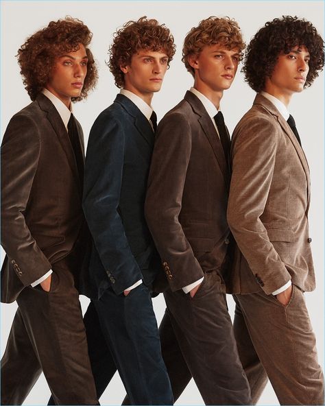 Group Photo Poses, Chorus Line, Men In Suits, Band Photoshoot, Group Poses, Studio Photography Poses, Group Photography, Mens Editorial, Photo Grouping