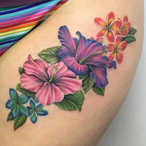 Tropical Flower Tattoos, Tatuaje Cover Up, Hawaiian Flower Tattoos, Colorful Flower Tattoo, Plumeria Tattoo, Hibiscus Flower Tattoos, Realistic Flower Tattoo, Tropical Tattoo, Lily Flower Tattoos