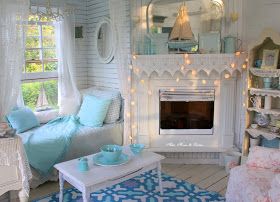 Beach Cottage Style Decor, Mermaid Cottage, Turquoise Cottage, Cosy Home Decor, Beautiful Small Homes, Cottage Room, The Boathouse, Small Loft, House Gardens