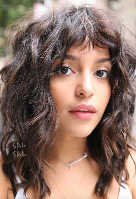 101 Fab Shag Haircuts, from Short to Long, for Everyone out There Trend Hairstyle, Bob Haircut Curly, Popular Trends, Bangs Hairstyles, Wavy Haircuts, Shag Hairstyles, Haircuts For Curly Hair, Shag Haircut, Curly Bob Hairstyles