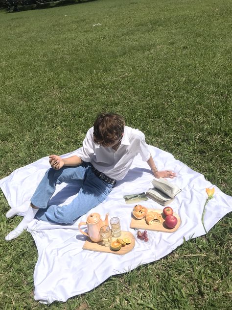 Picnic Aesthetic Outfit Men, Picnic Shoot Photo Ideas, Picnic Outfit Men, Couple Moodboard, Picnic Core, Picnic Attire, Cottage Core Picnic, Picnic Shoot, Aesthetic Guy Outfits