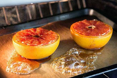 Broiled Grapefruit, Grapefruit Recipes, Fat Burning Diet, Baked Fruit, Healthier Choices, Simply Recipes, Gluten Free Breakfasts, Fat Burning Foods, Breakfast Time