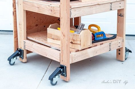 This portable table saw station is simple to make and has plans and video! How to make a DIY Table saw workbench #anikasdiylife Vegetable Storage Bin, Diy Kids Table, 2x4 Wood Projects, Table Saw Station, Table Saw Workbench, Portable Table Saw, Best Table Saw, Table Saw Fence, Table Saw Stand