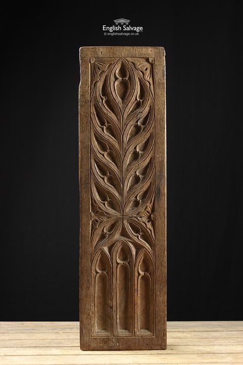 Wood Carving Art Sculpture, Wood Carving Faces, Medieval Furniture, Gothic Pattern, Gothic Furniture, Wooden Pattern, Chip Carving, Wood Carving Designs, Gothic Design