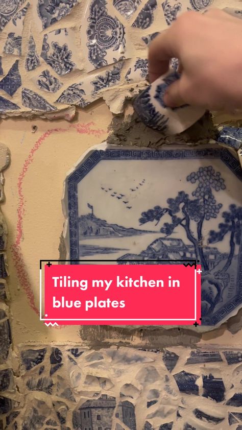 Broken Plate Backsplash Kitchen, Blue Plate Mosaic, Broken Plate Backsplash, Broken China Backsplash, Broken Tile Mosaic, Kitchen Mosaic, Mosaic Kitchen, China Kitchen, Mosaic Backsplash Kitchen