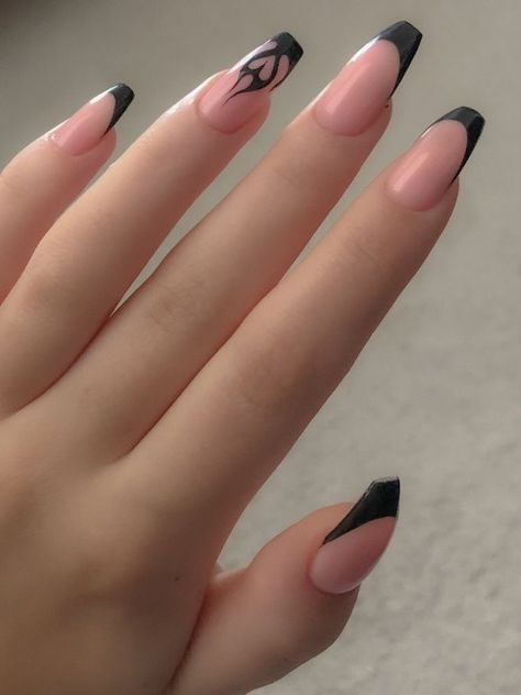 Acrylic Nail Black Designs, Black Heart Flame Nails, Black Nails Trendy 2023, Black French Heart Nails, Black Tips With Design, Blush Pink And Black Nails, Black Nails Heart Design, Black Heart French Tips, Valentines Black Nails