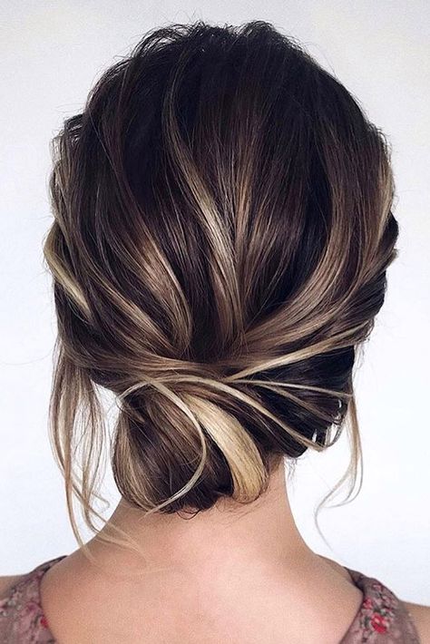 wedding guest hairstyles simple low side bun tonyastylist Romantic Bun, Wedding Guest Updo, Easy Wedding Guest Hairstyles, Bun Style, Wedding Hair Side, Hairstyle Idea, Bun Updo, Prom Hairstyles For Short Hair, Wedding Guest Hairstyles