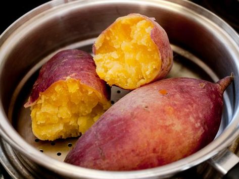 Ways To Cook Sweet Potatoes, Microwave Sweet Potato, Boiling Sweet Potatoes, Sweet Potato Dishes, Steamed Sweet Potato, Steamed Potatoes, Cubed Sweet Potatoes, Japanese Sweet Potato, Creamy Mash