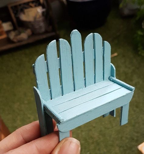 Diy Popsicle Stick Crafts, Sticks Furniture, Fairy Garden Furniture, Popsicle Crafts, Doll Furniture Diy, Fairy Garden Crafts, Diy Barbie Furniture, Ice Cream Stick, Stick Art