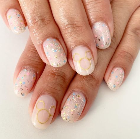 Nail Ideas Disney, Disney Nail Ideas, Disney Princess Nail, Glowy Skin Makeup, Star Wars Nails, Disney Princess Nails, Best Summer Nail Color, Harry Potter Nails, Firework Nails