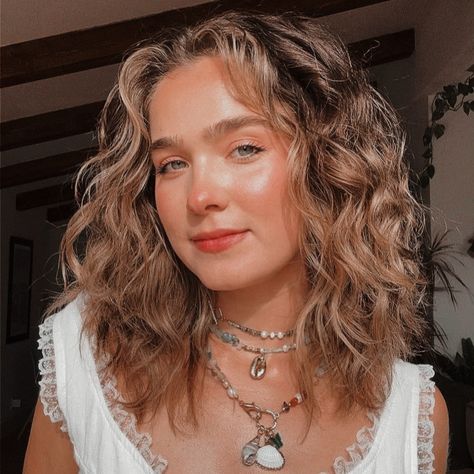 Haley Lu Richardson Outfits, Haley Lu Richardson Hair, Haley Lu Richardson Aesthetic, Hailey Lu Richardson, Hayley Lu Richardson, Haley Richardson, Lus Hair, Light Auburn Hair, Haley Lu Richardson