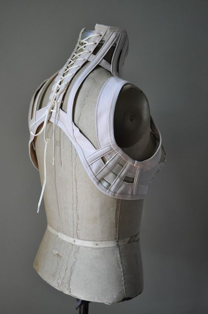 Lovesick Corsets: Lovesick Items That Didn't Make it ! Skeleton Neck, Ropa Upcycling, Neck Brace, Hit Or Miss, Afro Punk, Futuristic Fashion, Creation Couture, Corsets, Fashion Details