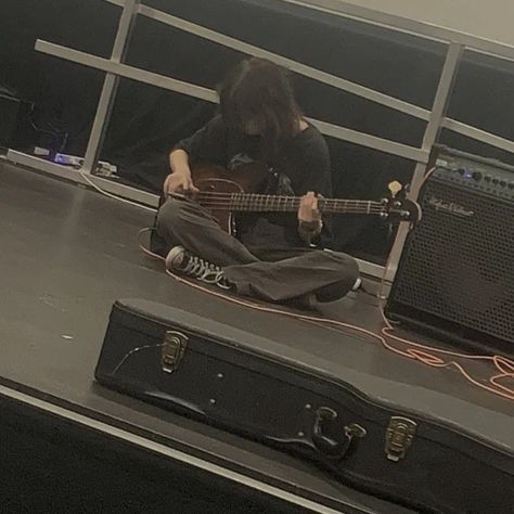 I heart bass Bass Girl Aesthetic, Bass Aesthetic Grunge, Bass Player Aesthetic, Bass Aesthetic, Playing Bass Aesthetic, Girly Bass Guitar, Bassist Aesthetic Girl, Grunge Bass Aesthetic, Red Bass Guitar Aesthetic