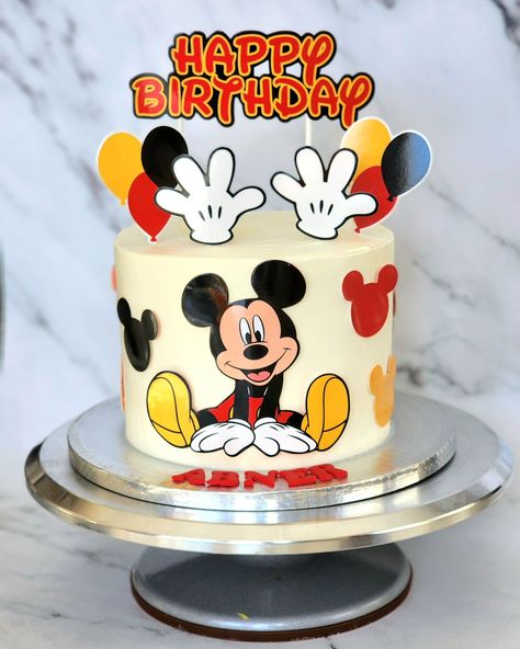 Birthday Cake Flavor: Chocolate Mousse . . . . #eggless #chocolatemousse #mickeymousecake #homebakers#springtx #conroetx #allegroharmony #harperpreserve #cypresstx #woodlandstx #woodsonreserve #harmonytx #benderslanding #luckyhomebakes Mickey Mouse Theme Cake, Baking Pics, Birthday Cake Flavors, Unique Birthday Cakes, Mickey Mouse Theme, Mickey Mouse Cake, Mouse Cake, Unique Birthday, Theme Cake