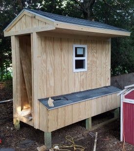 4x8 Walk-in Chicken Coop : 9 Steps (with Pictures) - Instructables Narrow Chicken Coop, Outbuilding Ideas, Walk In Chicken Coop, Chicken Poop, Chicken Coup, Plank Walls, Chicken Coop Plans, Diy Chicken Coop, Barn Ideas