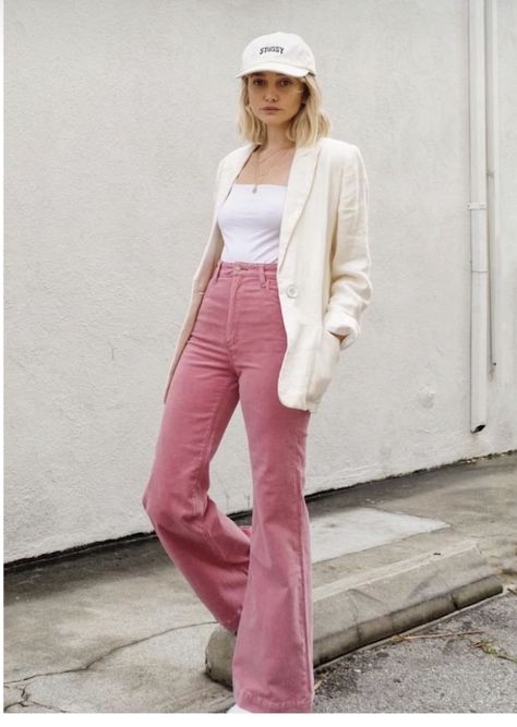 Mauve Outfit, Cordoroy Pants, Pink Pants Outfit, Corduroy Pants Outfit, Trouser Outfit, Soft Summer, Pink Pants, Parisian Chic, Looks Style