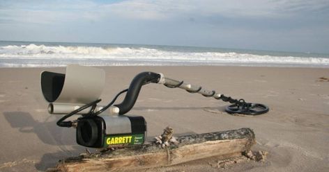 Florida offers metal detecting adventures in all corners of the state. Here’s your guide for places to treasure-hunt, connect with metal-detecting clubs, the code of ethics, and more. Used Metal Detectors, Caladesi Island State Park, Metal Detecting Tips, Honeymoon Island, Events Place, Florida State Parks, Beach Bonfire, New Smyrna Beach, Visit Florida