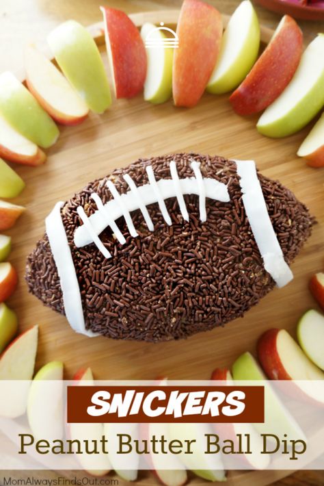 Football Peanut Butter Dip, Peanut Butter Football, Dessert Ideas For Super Bowl Party, Last Minute Tailgate Food, Football Dessert Charcuterie Board, Superbowl Sweets, Football Dessert Ideas, Peanut Butter Ball Recipe, Football Party Desserts