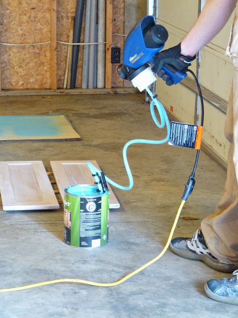 Airless paint sprayer - no compressor needed! Painting Equipment, Hvlp Paint Sprayer, Best Paint Sprayer, Airless Paint Sprayer, Kitchen Cabinet Inspiration, Paint Cabinets, Using A Paint Sprayer, Diy Spray Paint, Paint Tips