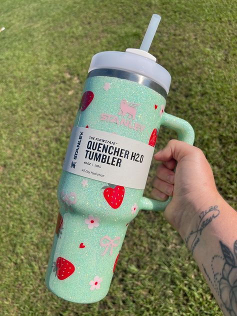 Berry coquette Customized Stanley Tumbler |strawberry Tumbler 40oz | Personalized  Tumbler| Personalized Tumbler bow strawberry bow Stanley by TheCraftyBear25 on Etsy Stanley Glitter Tumbler, Photo Epoxy Tumbler, Custom Stanley Tumbler, Bow Stanley, Cute Tumbler Cups, Bow Strawberry, Strawberry Tumbler, Stanley Accessories, Stanley Products