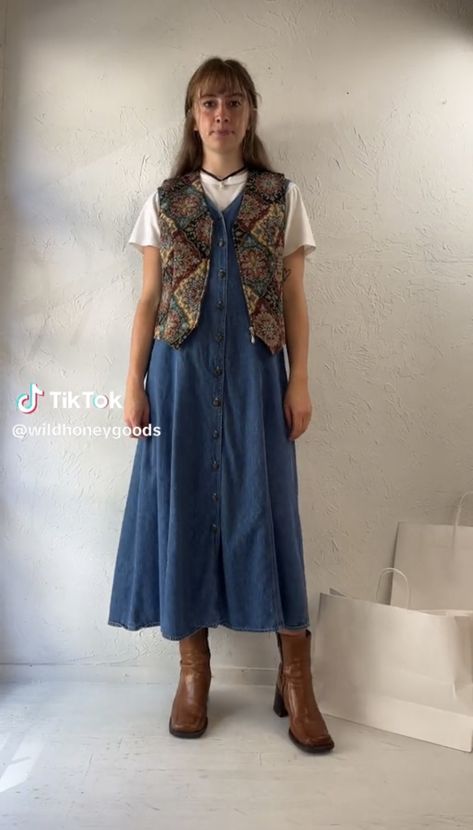 Art Teacher Clothes Aesthetic, Indie Wedding Guest Outfit, Winter Dress Layering Outfit, Miss Frizzle Inspired Outfits, Teacher Elementary Outfit, Art Professor Outfit, Earthy Vintage Outfits, Ballet Flats Aesthetic Outfit, Denim Skirt Outfit Work